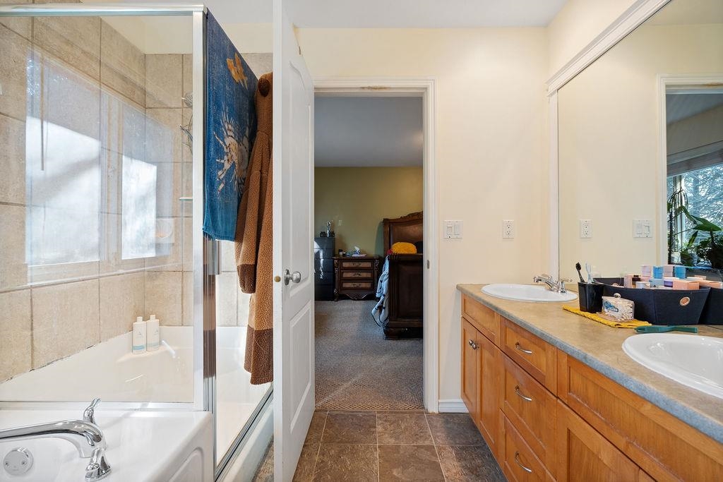 Mudroom Photo of 6629 187a Street, Surrey, BC