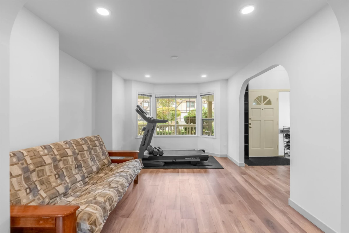 Family Room Photo of 9760 Dayton Avenue, Richmond, BC