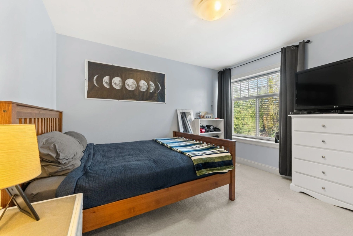 Entry Foyer Photo of 7397 202a Street, Langley, BC