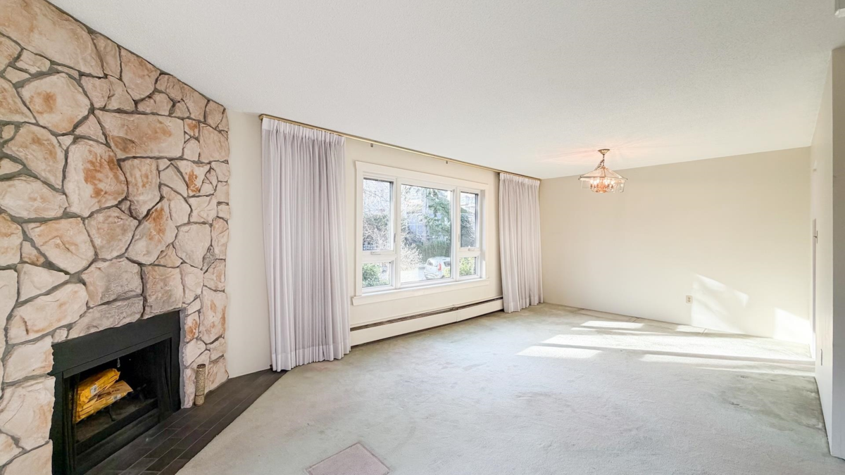 Dining Area Photo of 205 1750 Maple Street, Vancouver, BC