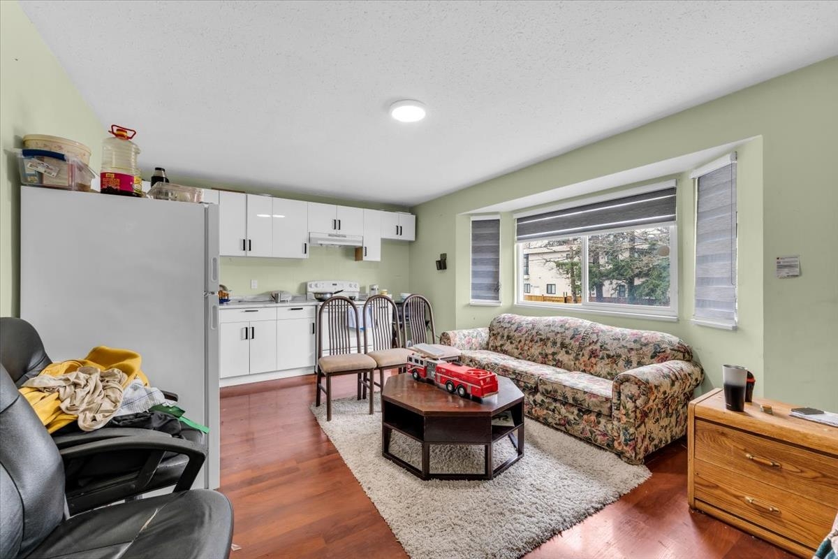 Family Room Photo of 6848 135 Street, Surrey, BC