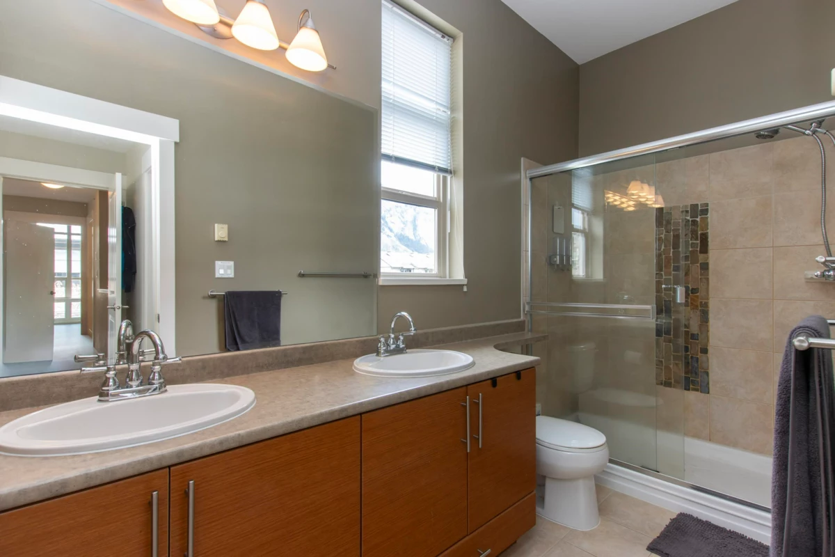 Bedroom 4 Photo of 201 1174 Wingtip Place, Squamish, BC