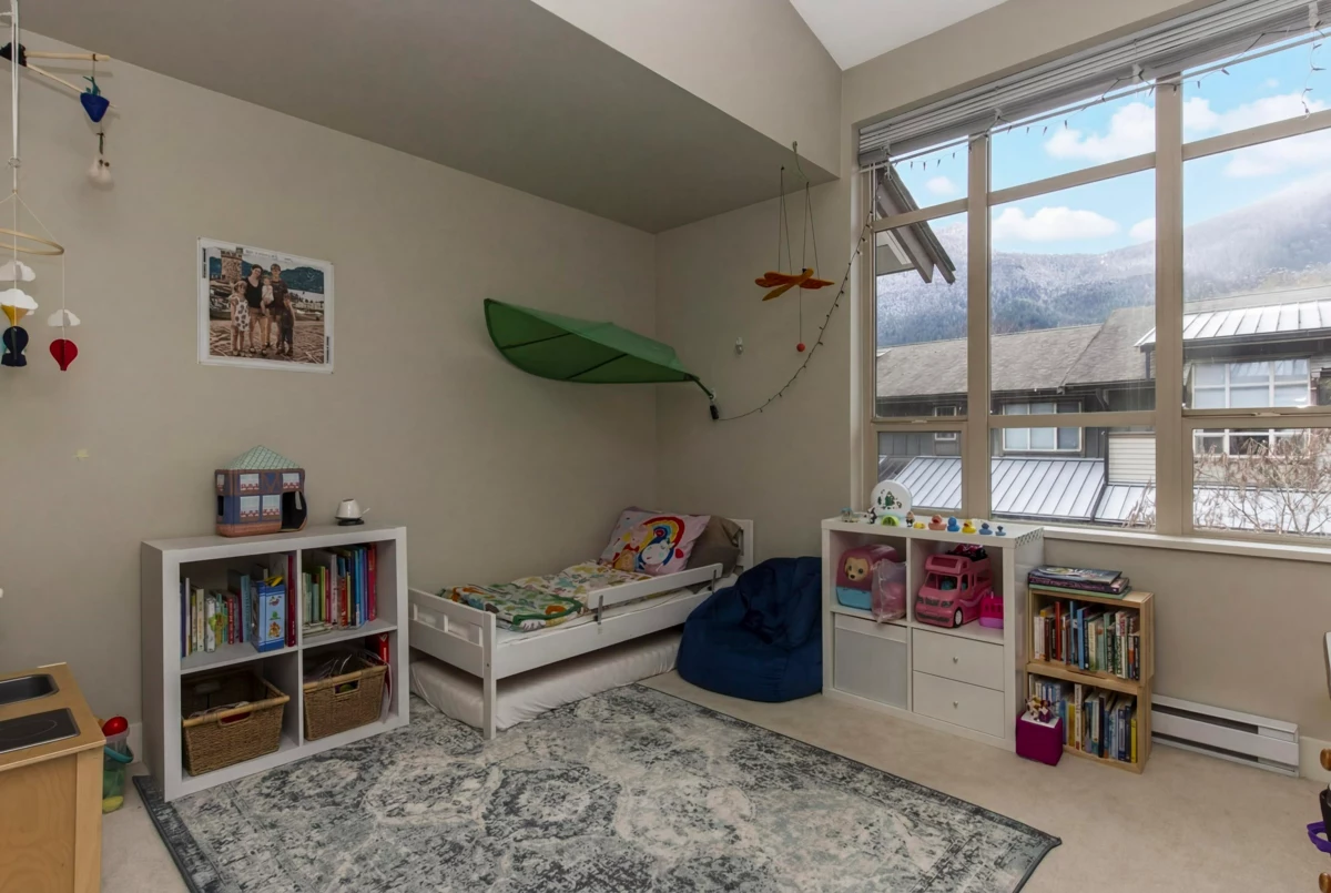 Guest Bathroom Photo of 201 1174 Wingtip Place, Squamish, BC