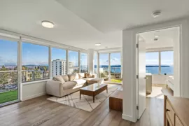 1007 15165 Thrift Avenue, White Rock, BC