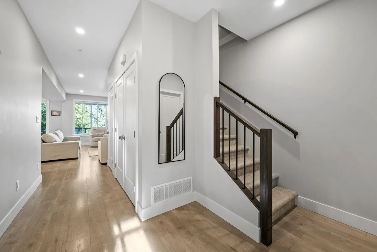 Breakfast Nook Photo of 25 47203 Vista Place, Chilliwack, BC
