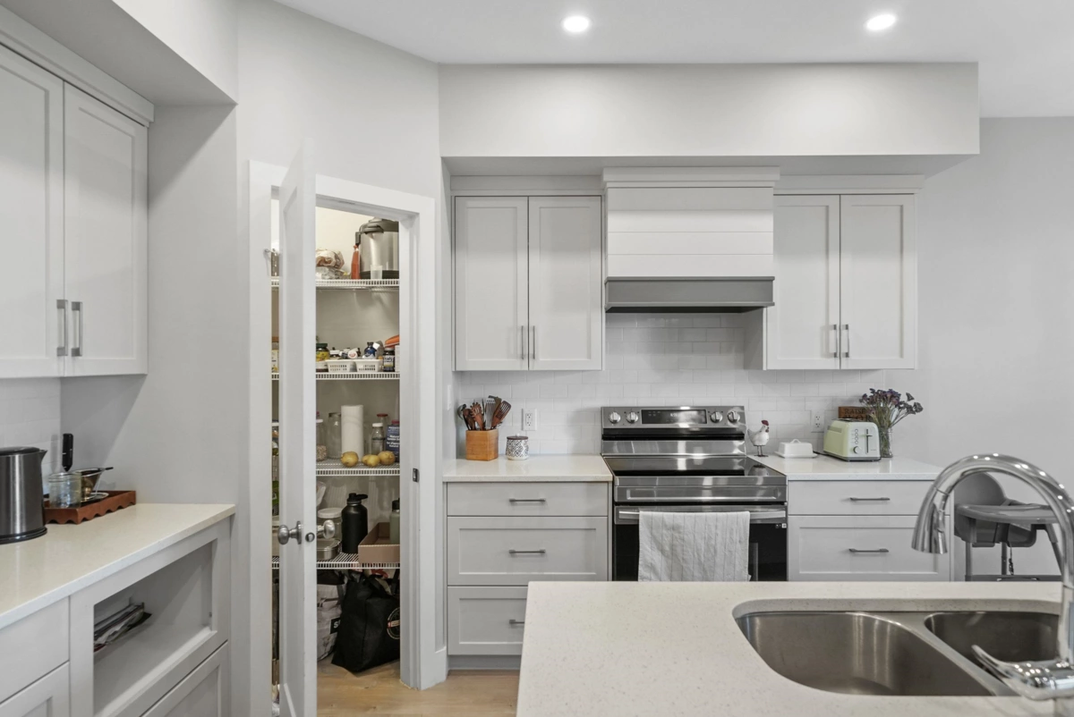 Kitchen Photo of 25 47203 Vista Place, Chilliwack, BC