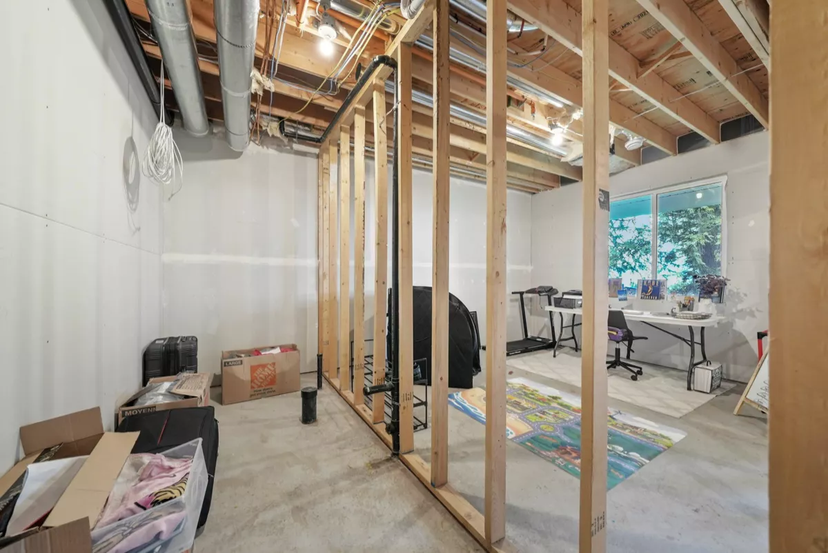 Laundry Room Photo of 25 47203 Vista Place, Chilliwack, BC