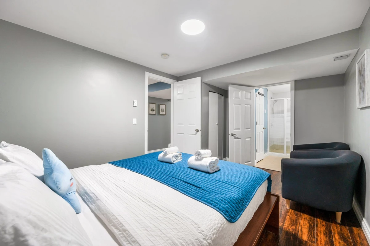 Front Yard Photo of 2507 Ashurst Avenue, Coquitlam, BC