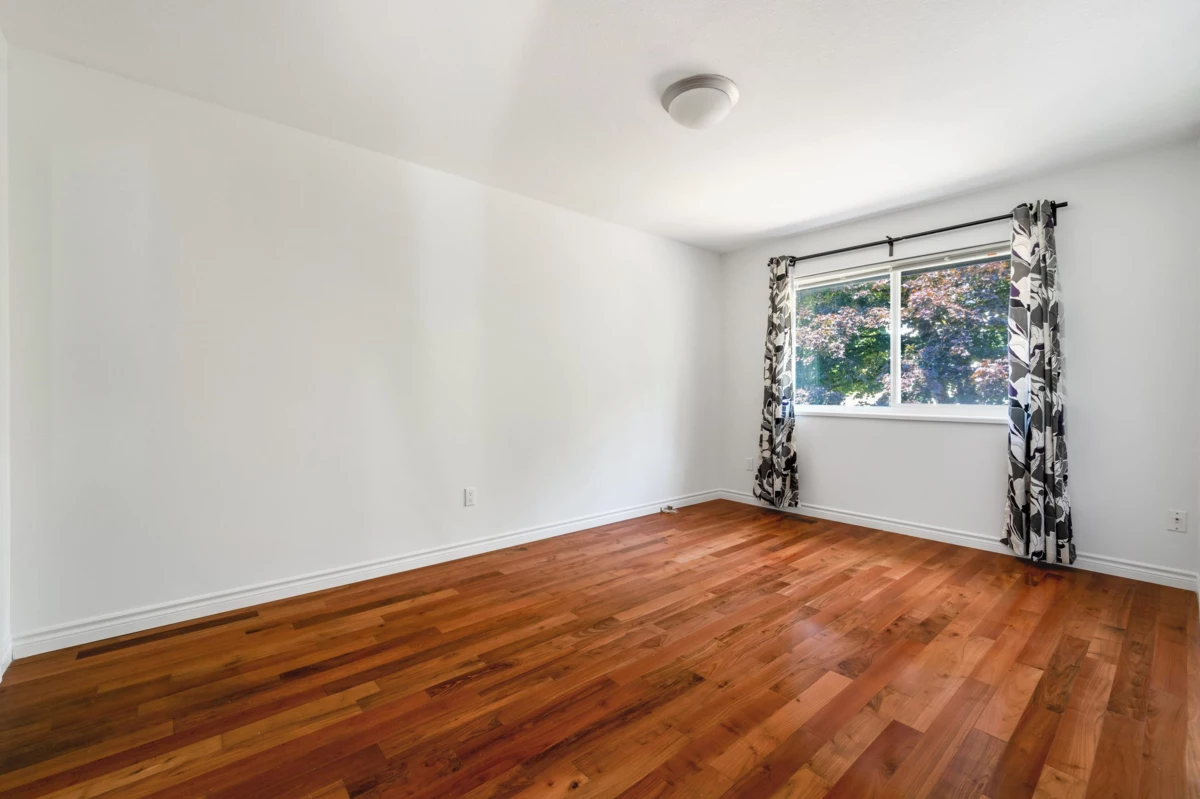 Garage Interior Photo of 2507 Ashurst Avenue, Coquitlam, BC