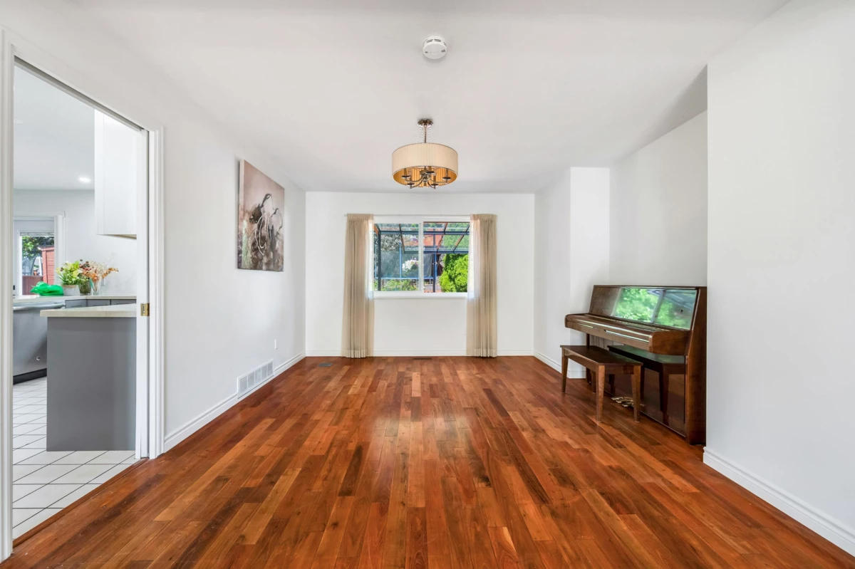 Guest Bathroom Photo of 2507 Ashurst Avenue, Coquitlam, BC