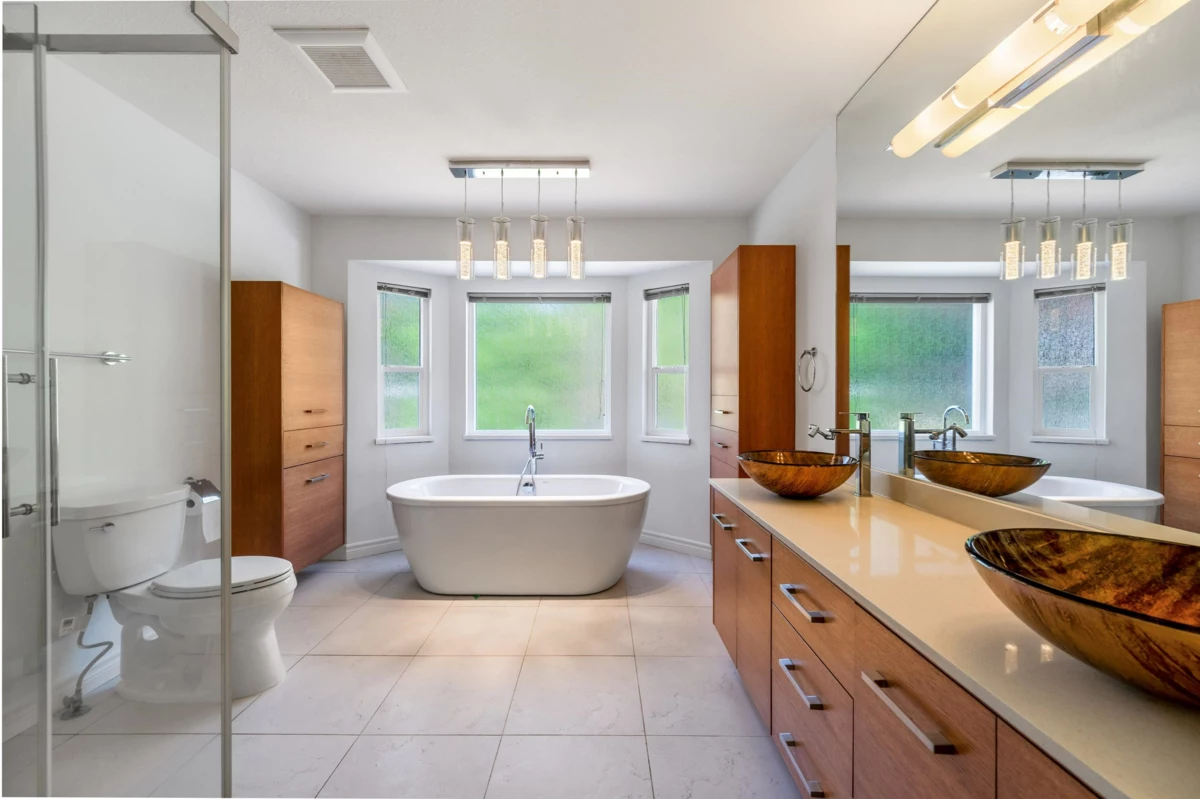 Hallway Photo of 2507 Ashurst Avenue, Coquitlam, BC