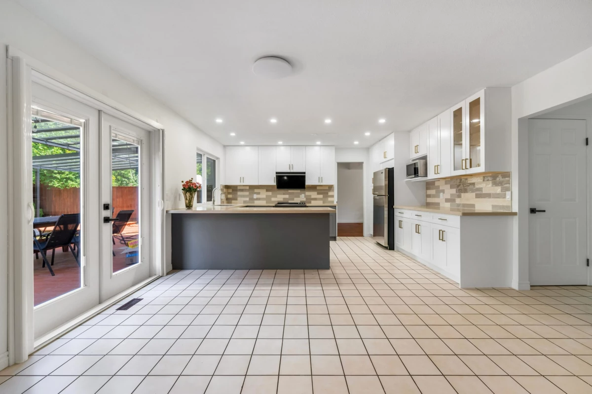 Kitchen Photo of 2507 Ashurst Avenue, Coquitlam, BC