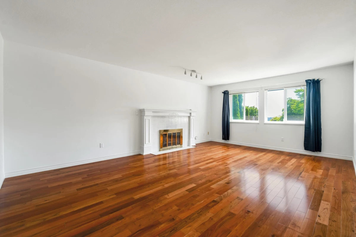 Mudroom Photo of 2507 Ashurst Avenue, Coquitlam, BC