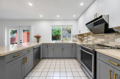 2507 Ashurst Avenue, Coquitlam, BC