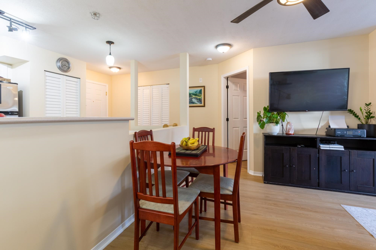 Laundry Room Photo of 208 33599 2 Avenue, Mission, BC