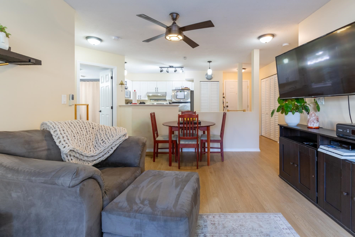 Loft / Bonus Room Photo of 208 33599 2 Avenue, Mission, BC