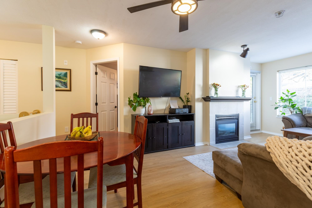 Mudroom Photo of 208 33599 2 Avenue, Mission, BC