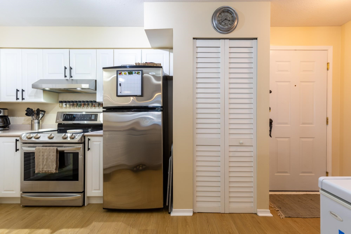 Pantry Photo of 208 33599 2 Avenue, Mission, BC