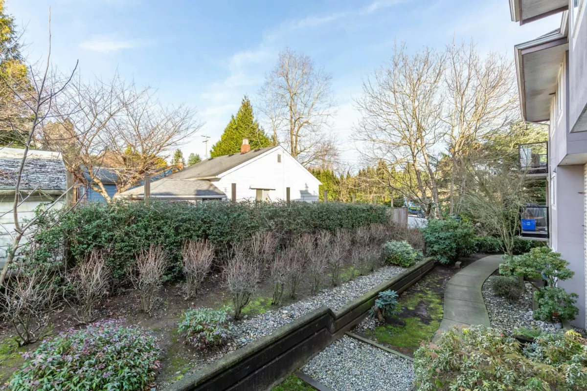 Street View Photo of 208 33599 2 Avenue, Mission, BC