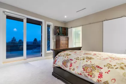Mudroom Photo of 990 Jefferson Avenue, West Vancouver, BC