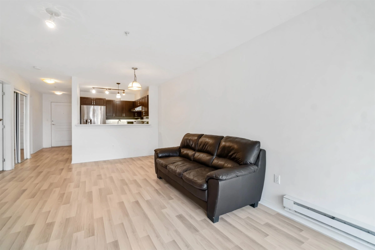 Guest Bathroom Photo of 307 2929 W 4th Avenue, Vancouver, BC