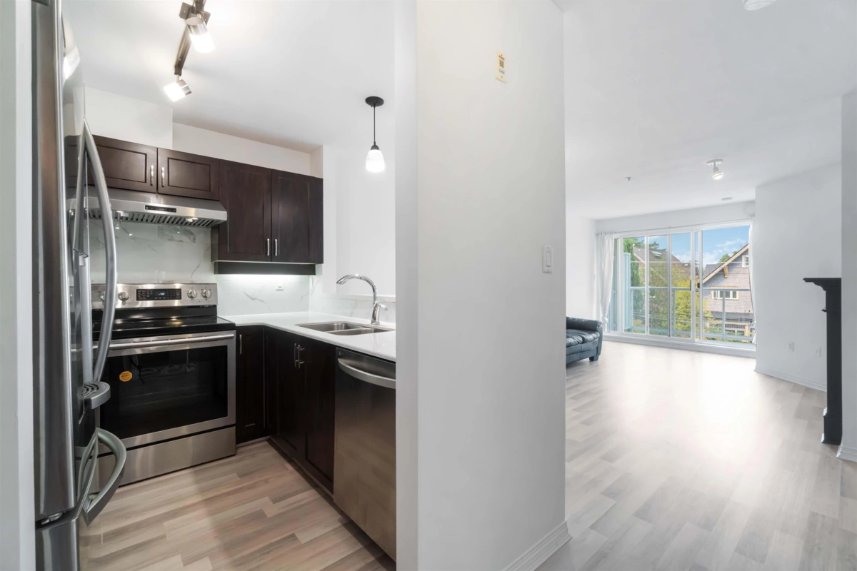 Primary Bedroom Photo of 307 2929 W 4th Avenue, Vancouver, BC