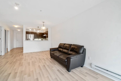 Guest Bathroom Photo of 307 2929 W 4th Avenue, Vancouver, BC