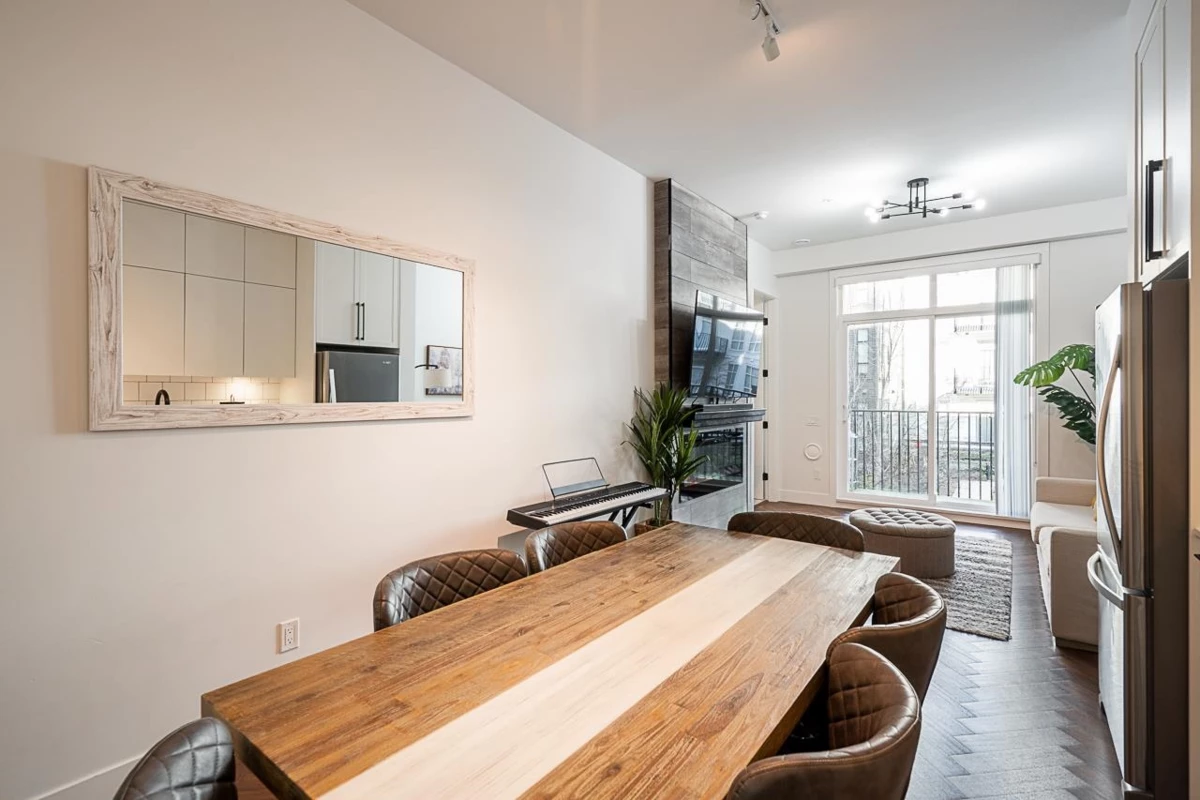 Guest Bathroom Photo of 207 13929 105a Avenue, Surrey, BC