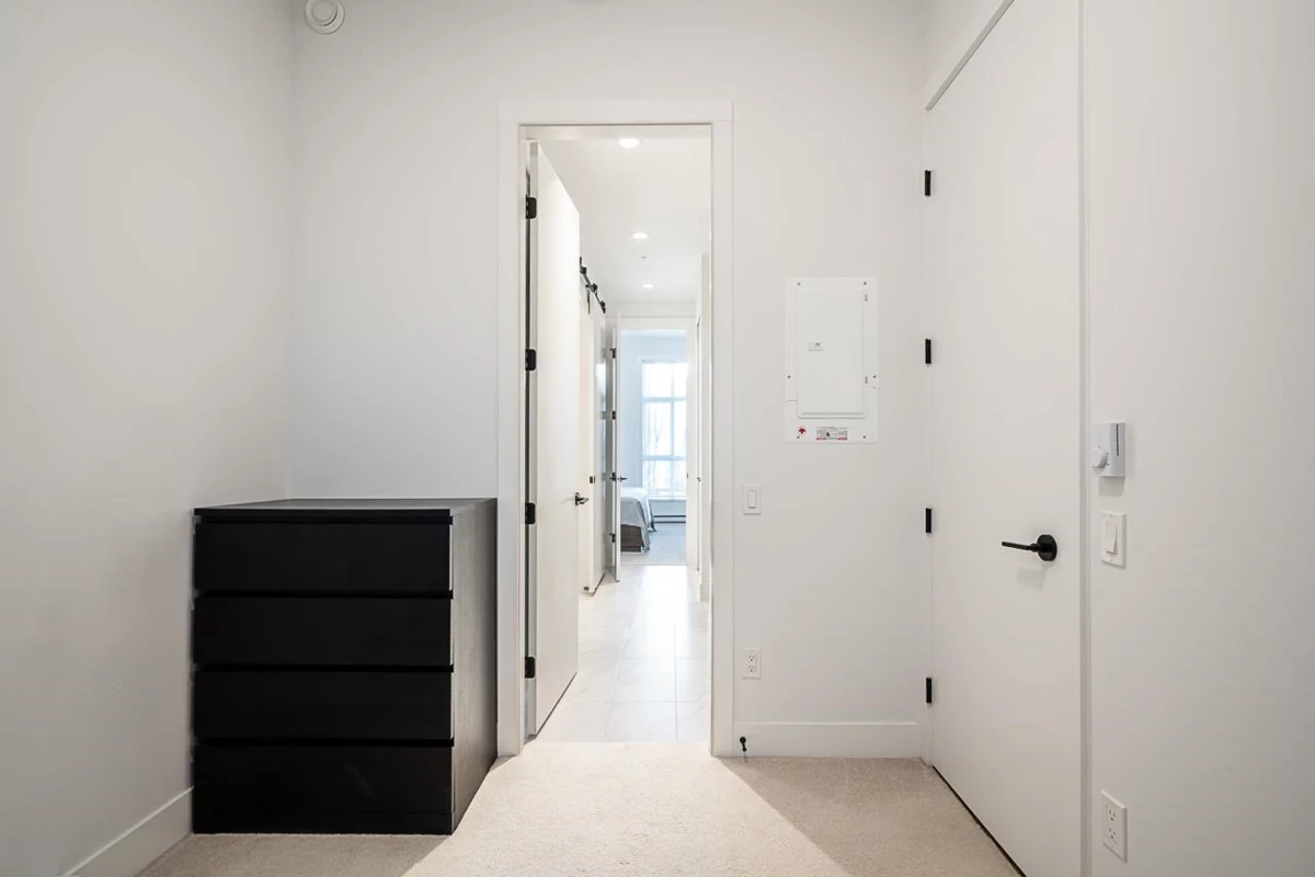 Hallway Photo of 207 13929 105a Avenue, Surrey, BC