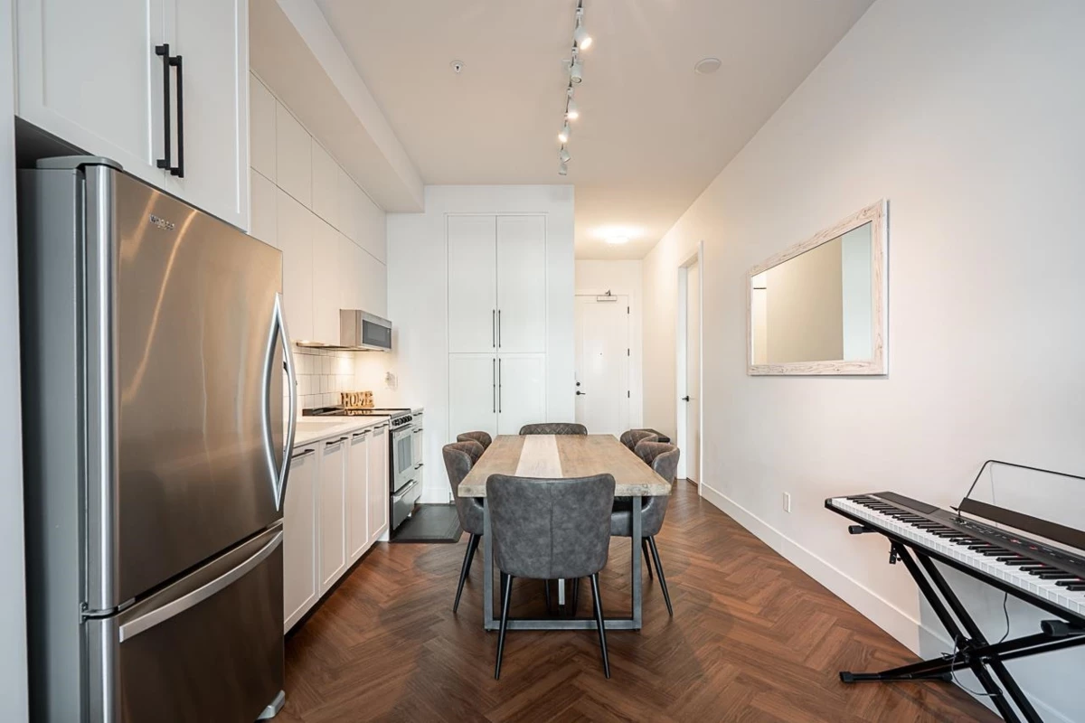 Walk-In Closet Photo of 207 13929 105a Avenue, Surrey, BC