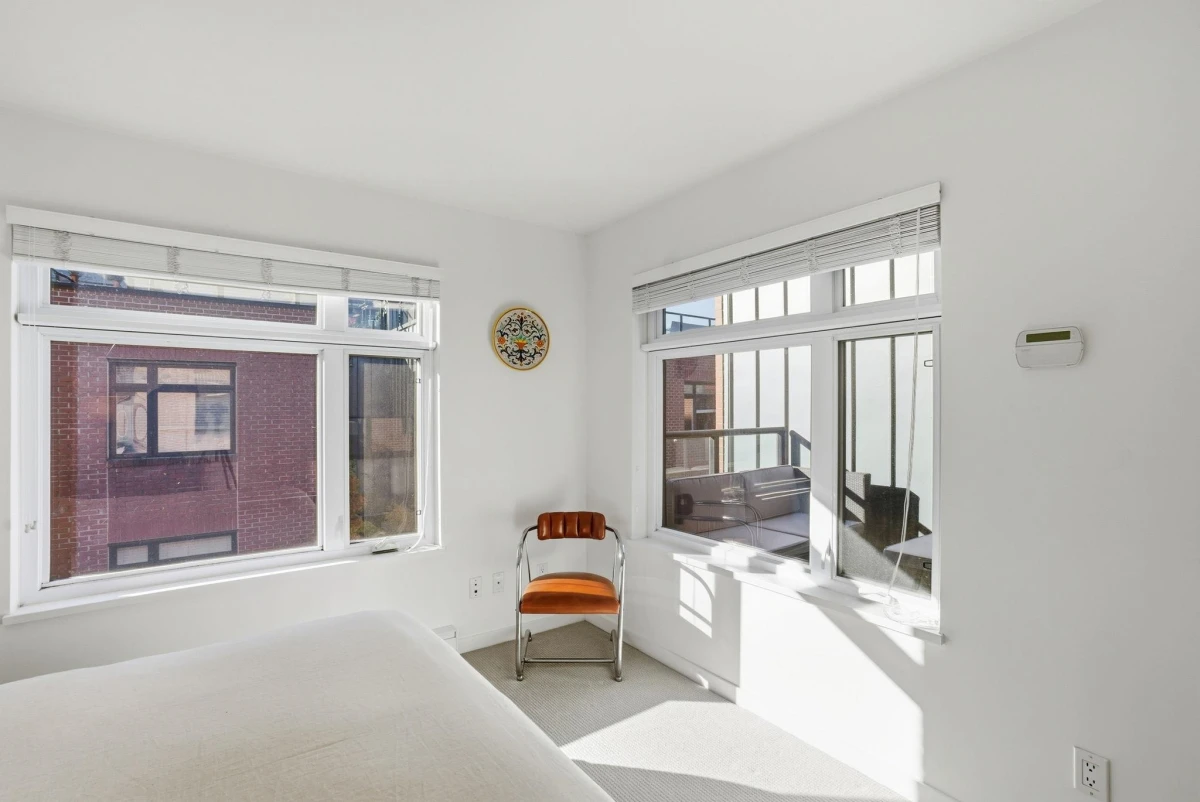 Breakfast Nook Photo of 2761 Guelph Street, Vancouver, BC