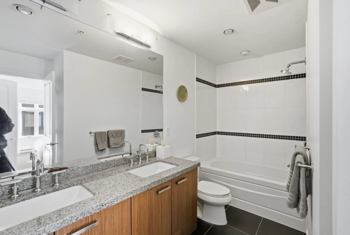 Primary Bathroom Photo of 2761 Guelph Street, Vancouver, BC