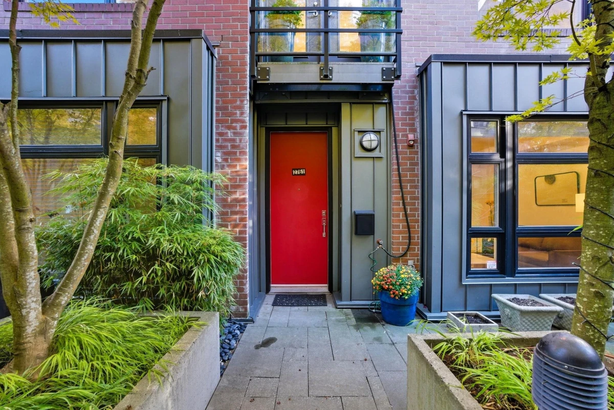 Staircase Photo of 2761 Guelph Street, Vancouver, BC