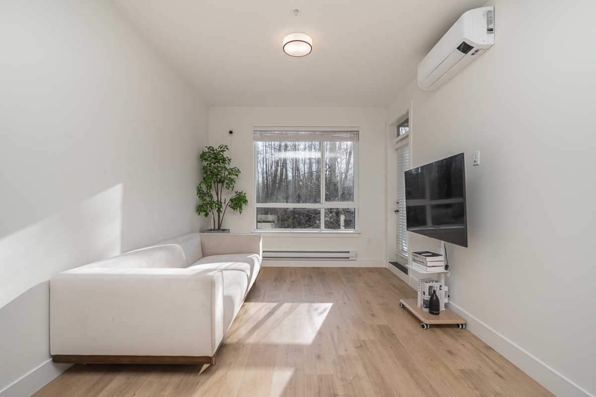 Breakfast Nook Photo of 209 7506 199a Street, Langley, BC