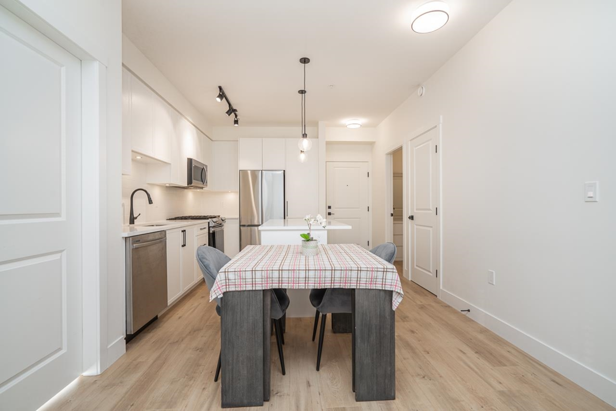 Kitchen Photo of 209 7506 199a Street, Langley, BC
