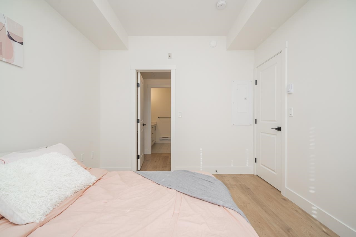 Walk-In Closet Photo of 209 7506 199a Street, Langley, BC