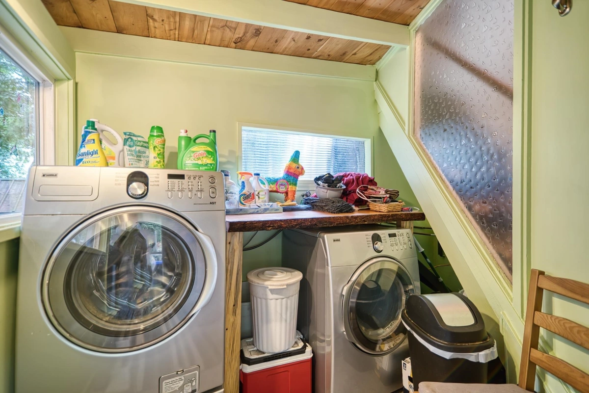 Powder Room Photo of 6582 Sunshine Coast Highway, Sechelt, BC