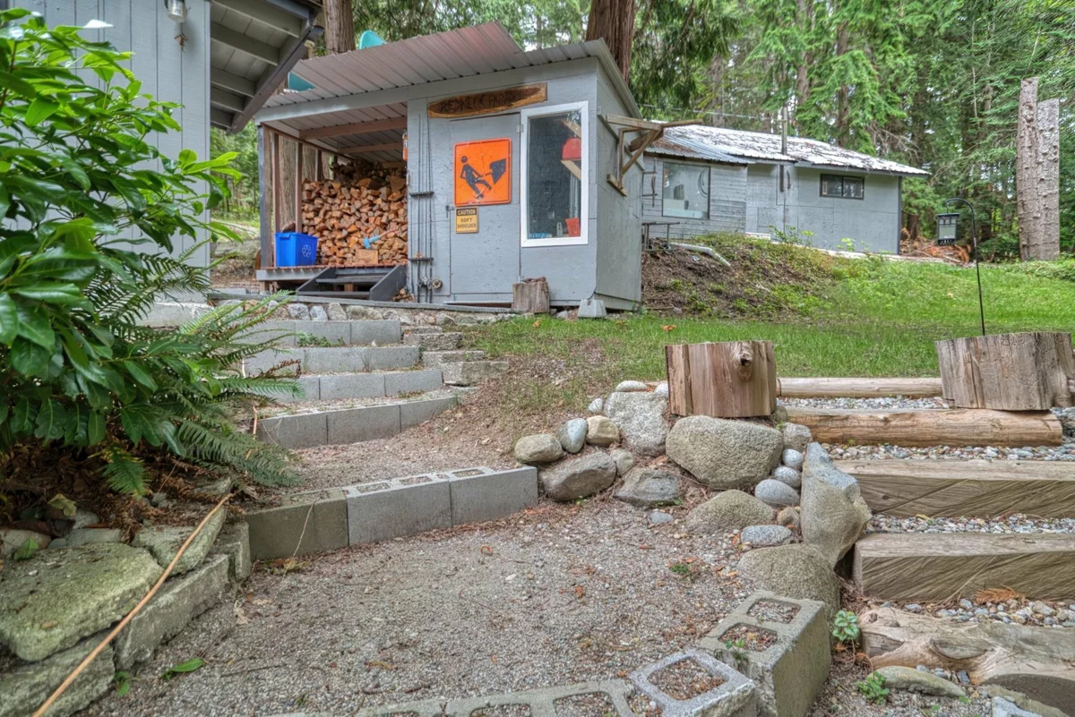 Staircase Photo of 6582 Sunshine Coast Highway, Sechelt, BC