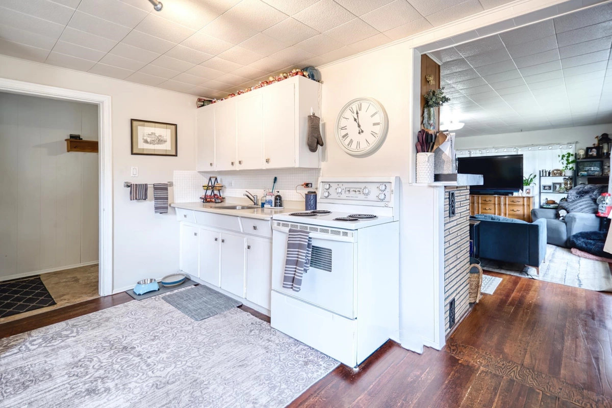 Swimming Pool Photo of 6582 Sunshine Coast Highway, Sechelt, BC