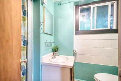 Guest Bathroom Photo of 6582 Sunshine Coast Highway, Sechelt, BC