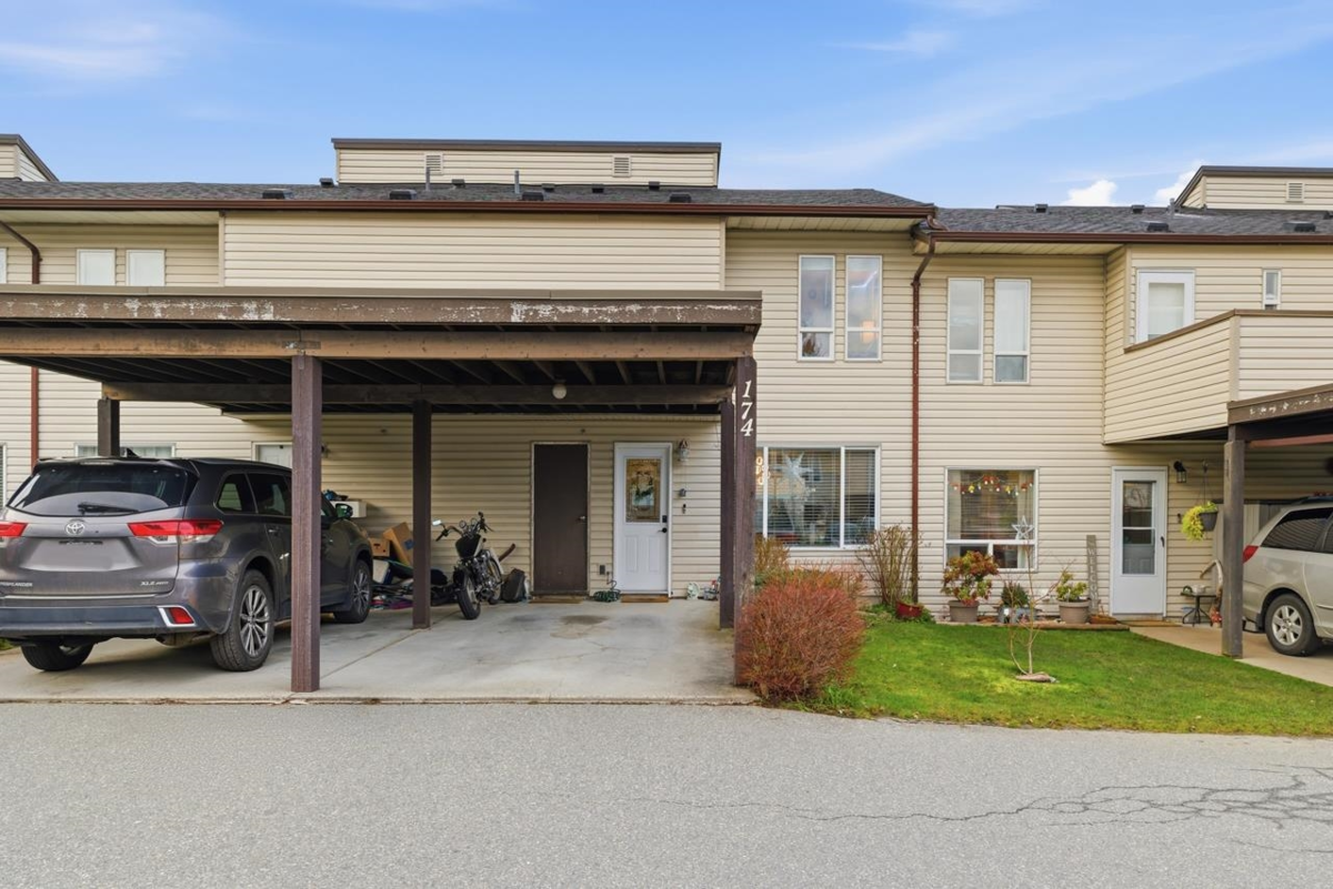 Backyard Photo of 174 2844 273 Street, Langley, BC