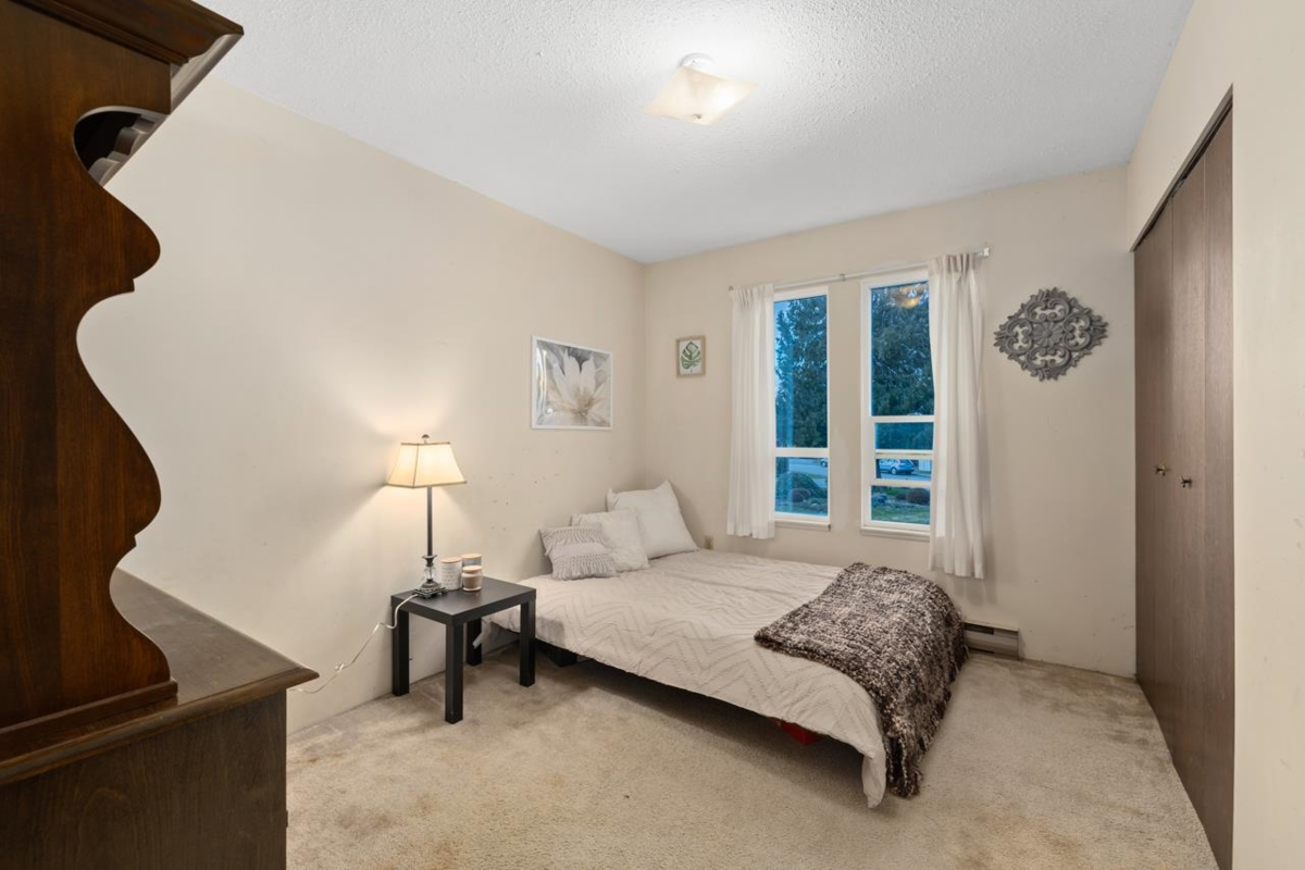 Powder Room Photo of 174 2844 273 Street, Langley, BC