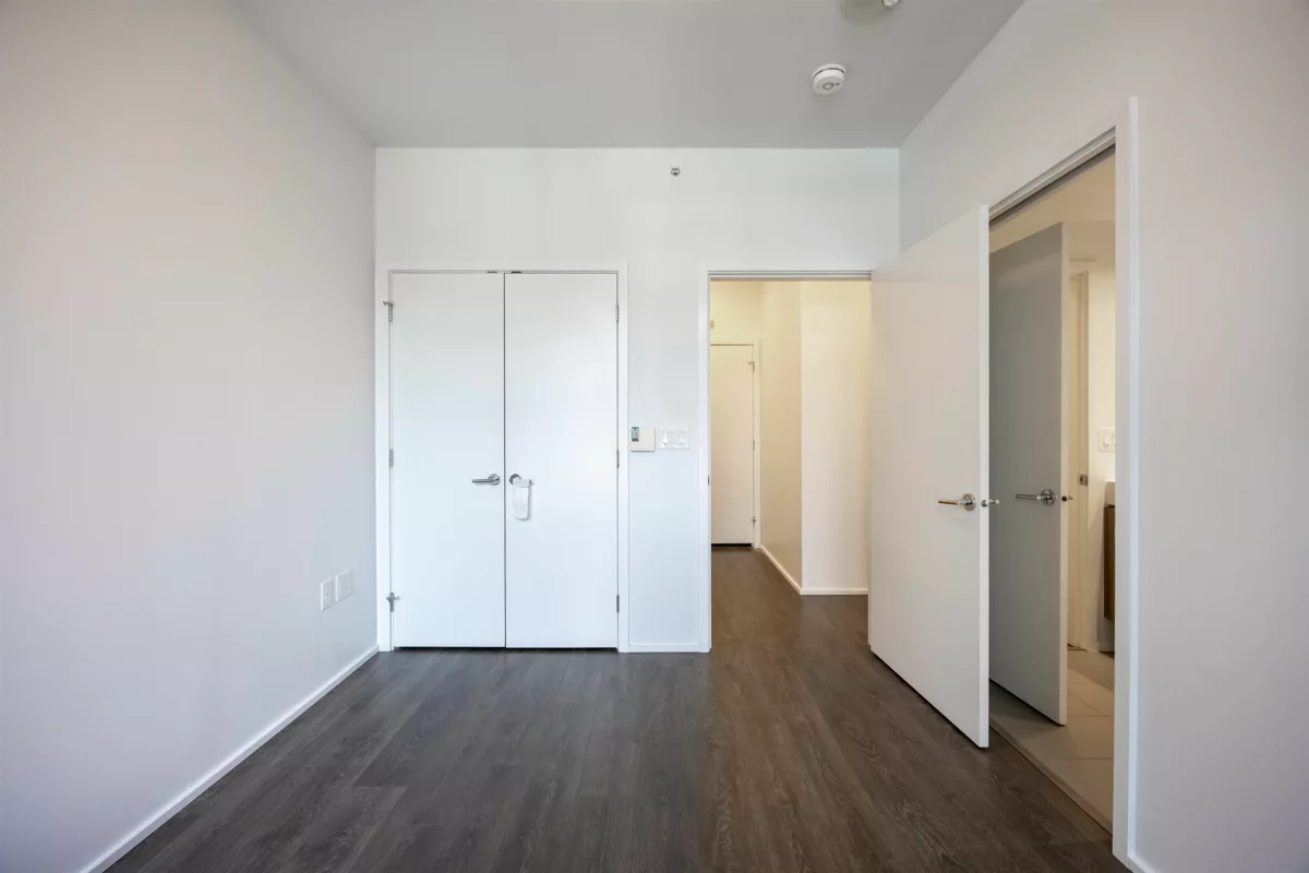 Primary Bathroom Photo of 809 1955 Alpha Way, Burnaby, BC