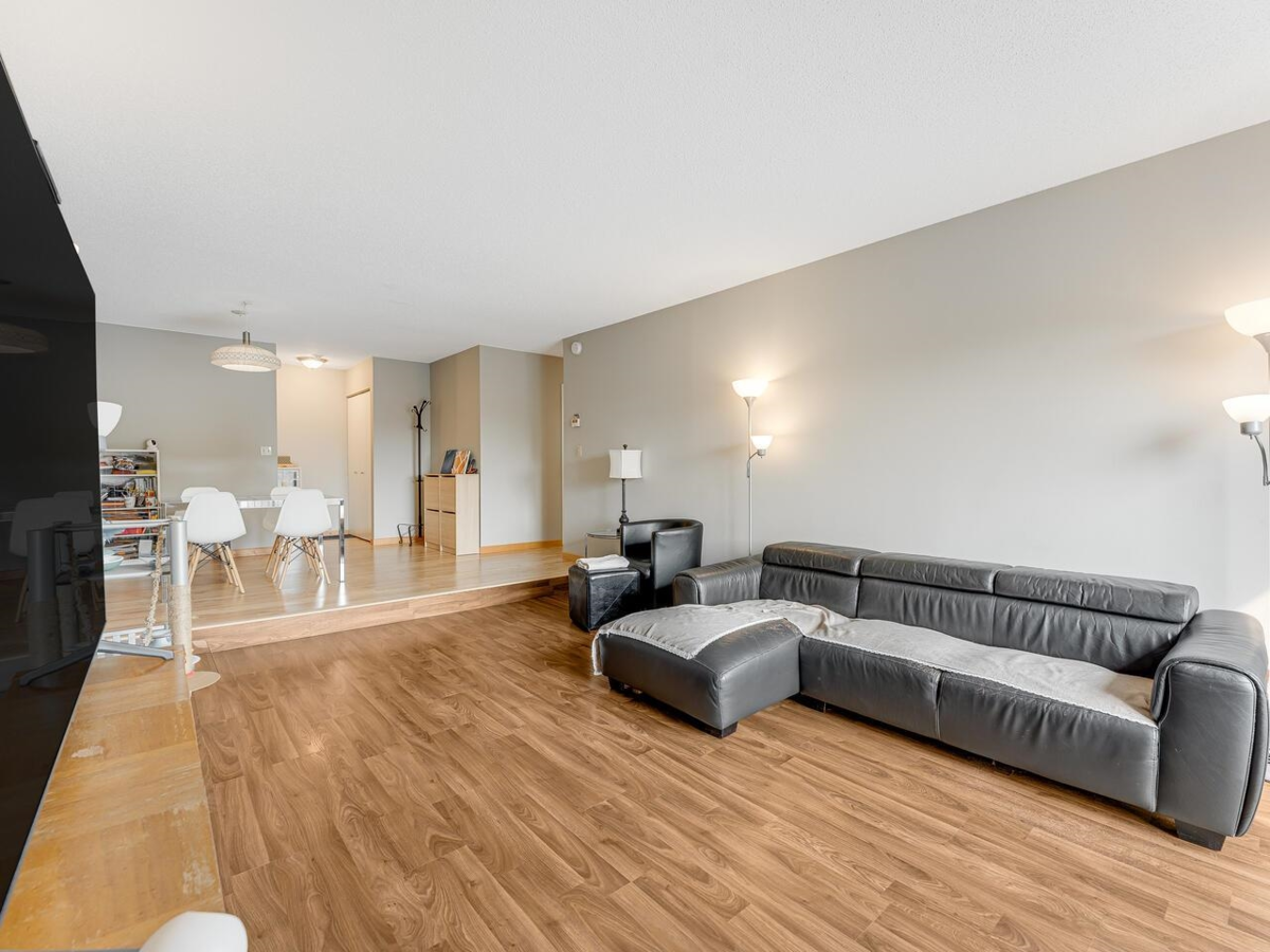 Guest Bathroom Photo of 305 8760 No. 1 Road, Richmond, BC
