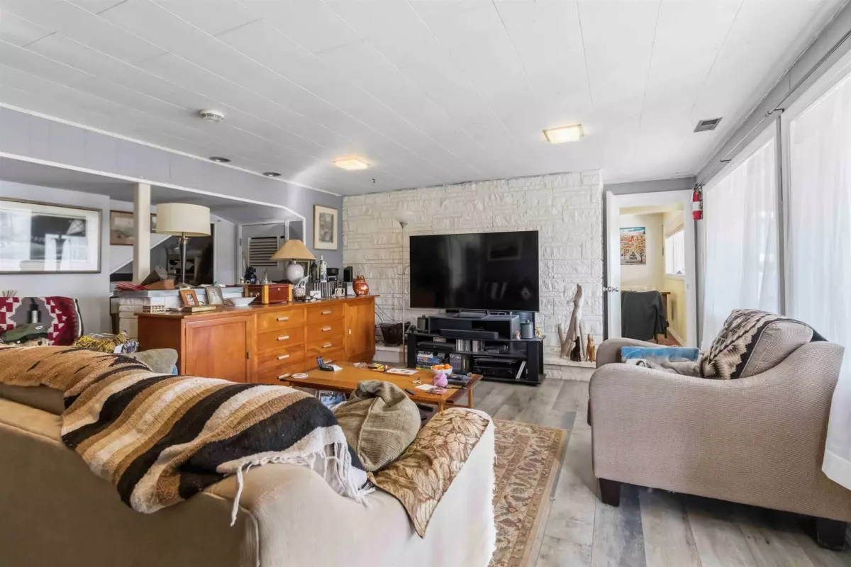 Dining Area Photo of 10005 Kenswood Drive, Chilliwack, BC