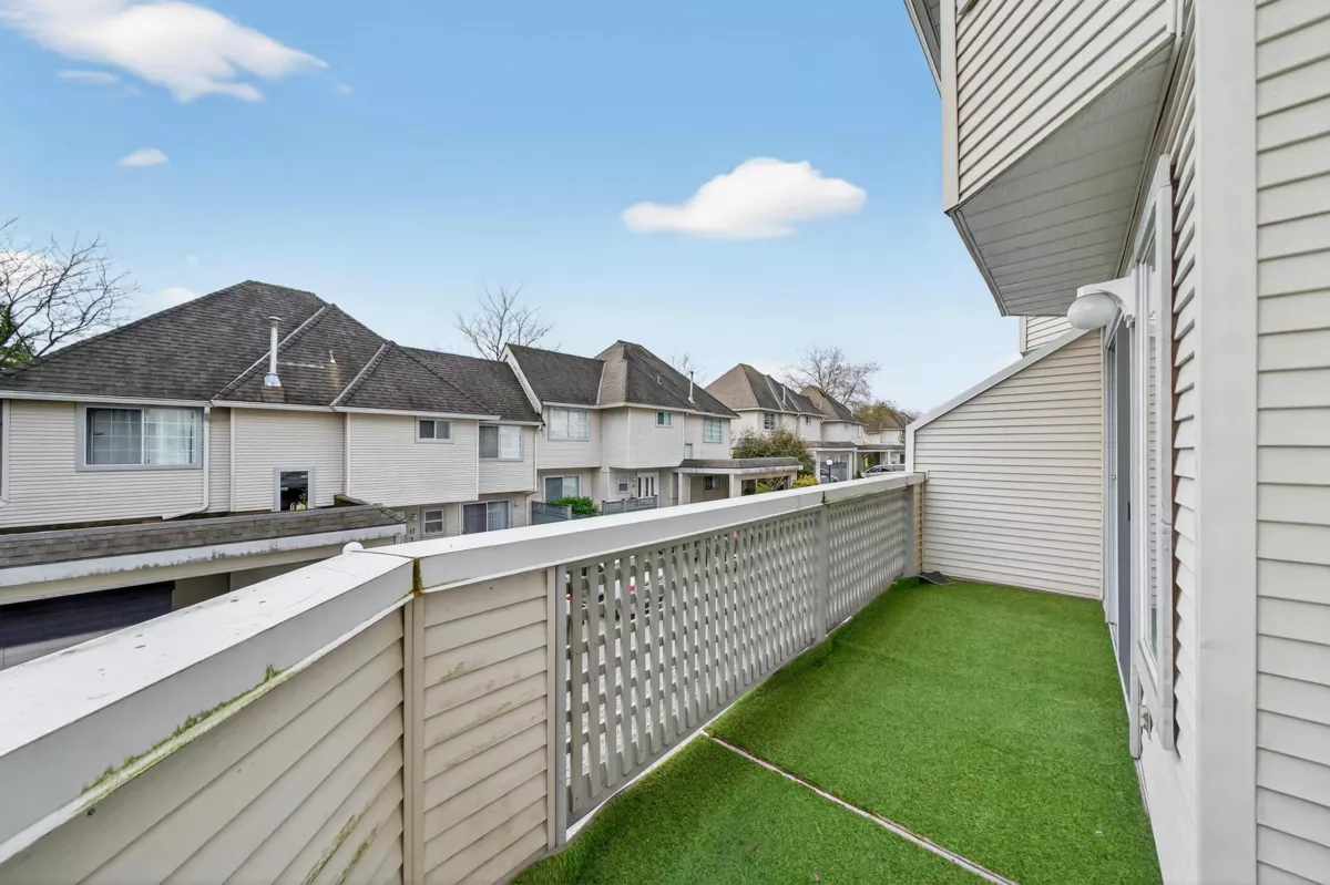 Guest Bathroom Photo of 1 1216 Johnson Street, Coquitlam, BC