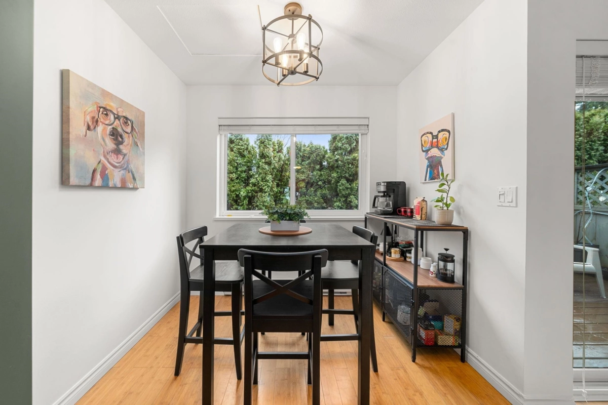 Primary Bathroom Photo of 3 1700 Mamquam Road, Squamish, BC