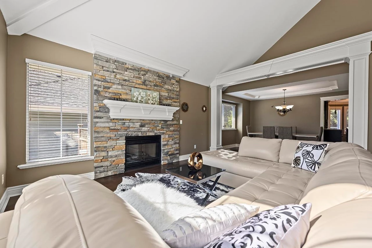 Kitchen Photo of 1562 Bramble Lane, Coquitlam, BC