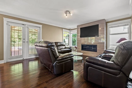 Breakfast Nook Photo of 1562 Bramble Lane, Coquitlam, BC