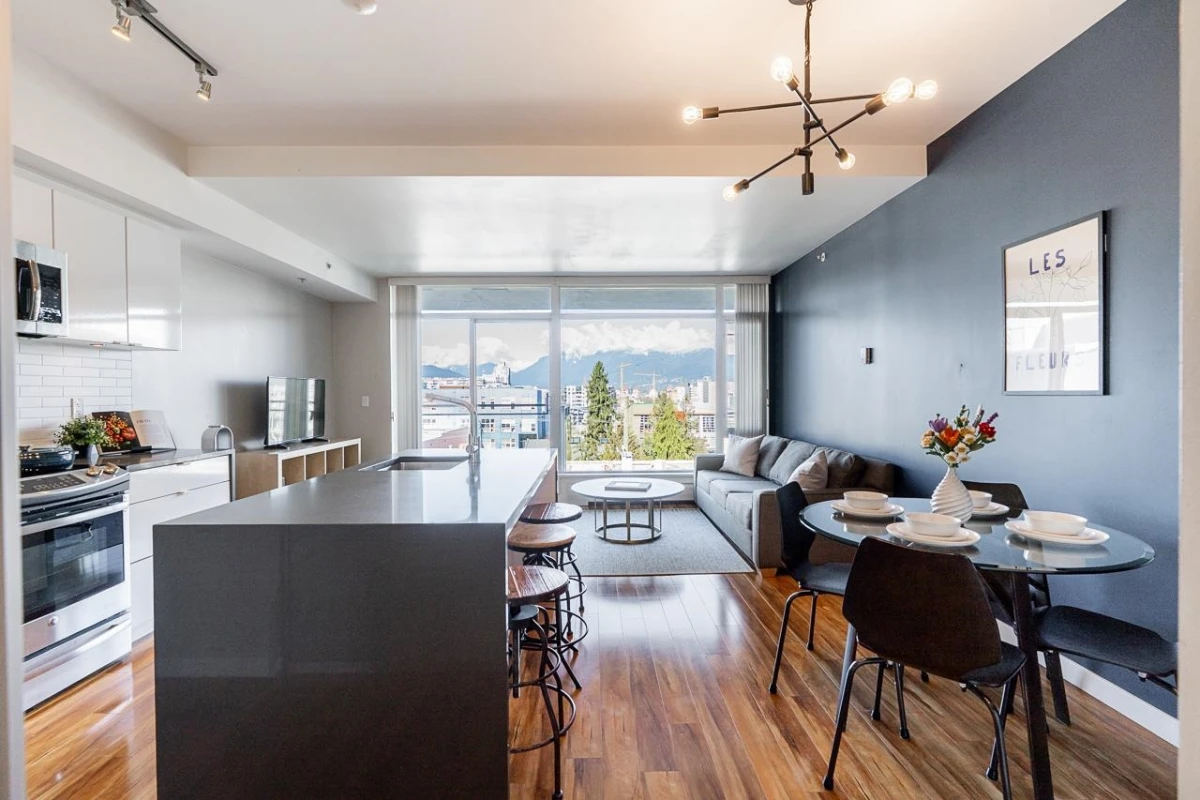 Basement Recreation Room Photo of 622 289 E 6th Avenue, Vancouver, BC
